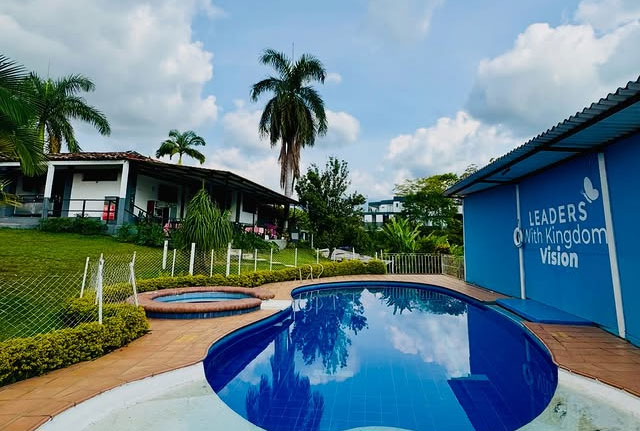 Campus Colegio Fares